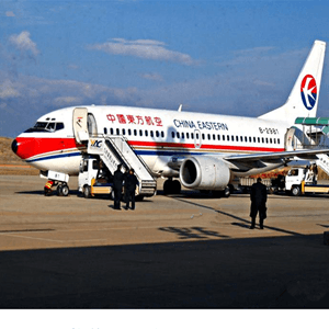 敦煌机场托运航空快运业稳步发展的原因是什么？